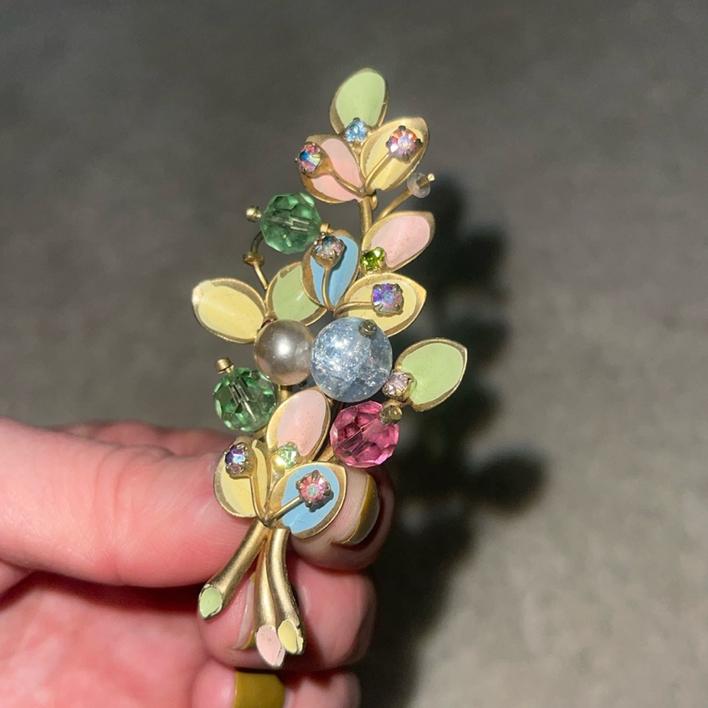 Kramer Brooch - Picture 4 of 4